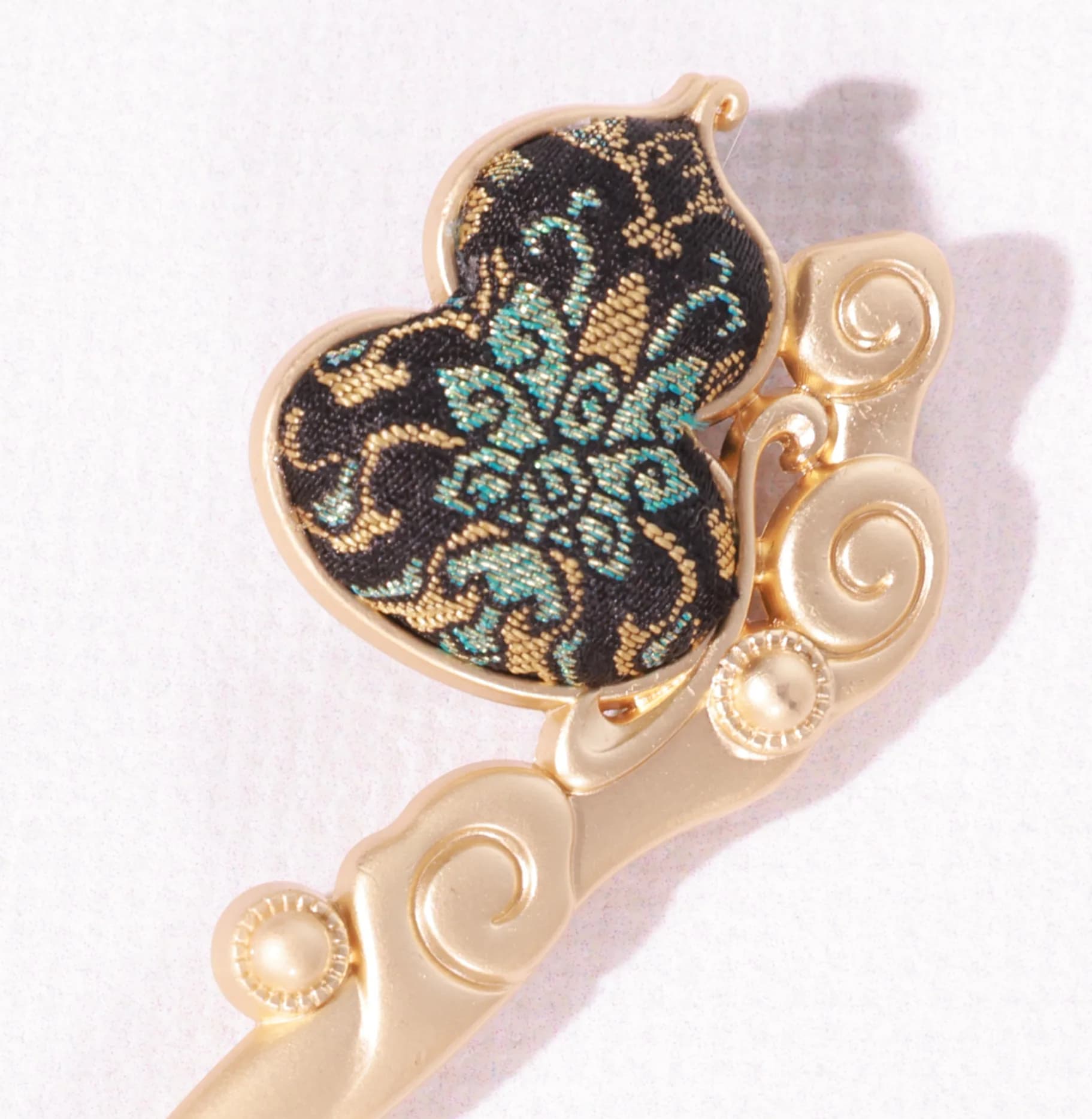 Banana Leaf Lotus Brocade Silk Accessory