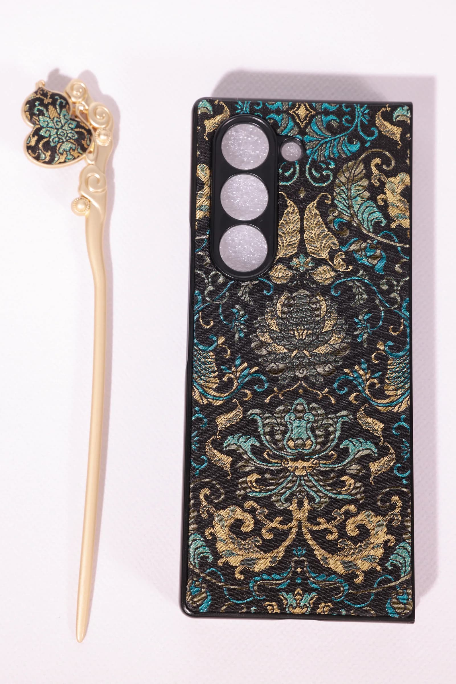 Banana Leaf Lotus Brocade Gift Set